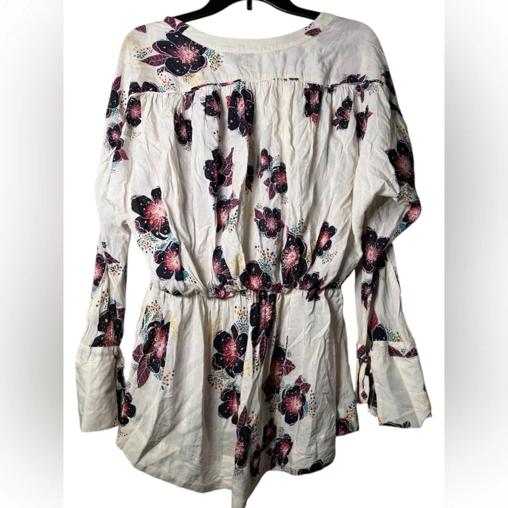 Free People Women’s Tuscan Dreams Tunic Floral Tie Sleeve V-Neck‎ Top